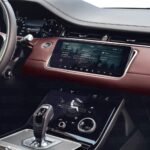 Land Rover Range Rover Evoque 2019-2022 Uyumlu Navigasyon Ve Bilgi Ekranı 9H Nano Ekran Koruyucu - Görsel 2